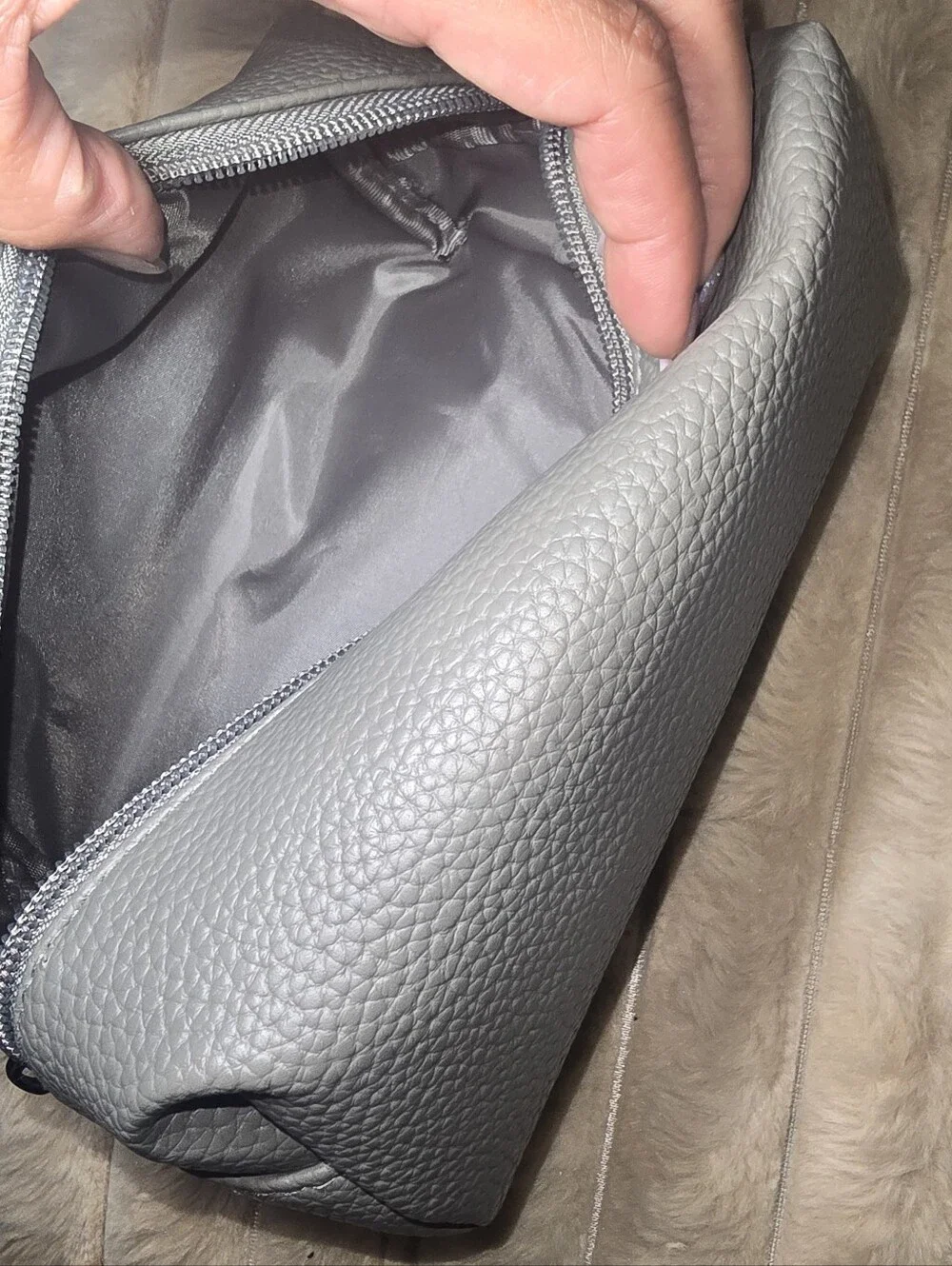Therabody Leather Toiletry Bag Set — Blue and Gray